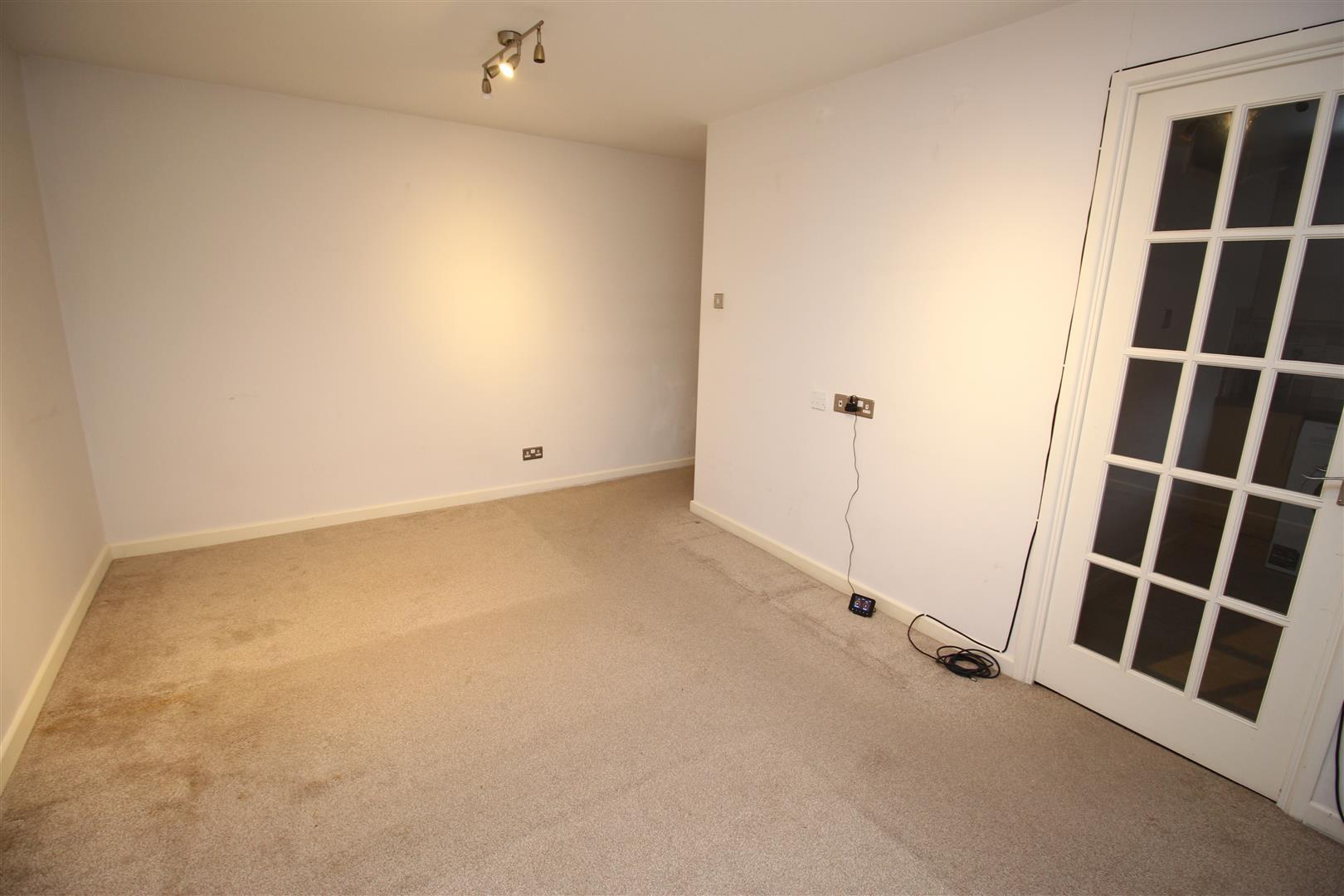 Wyre Court, Tilehurst, Reading